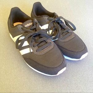 Adidas Sneakers shoes V Racer 2.0 Size 6